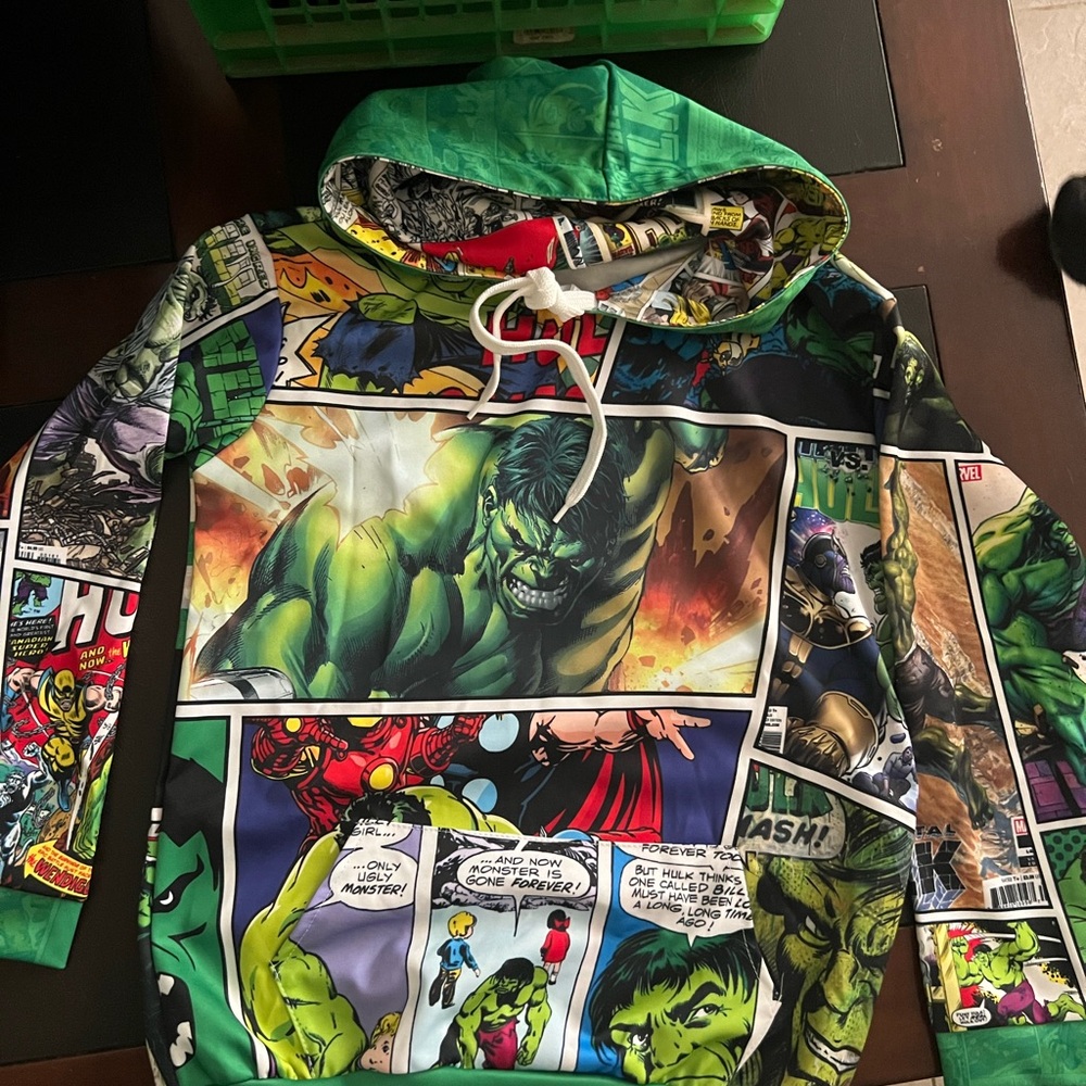 Marvel Hulk Green and Black Comic Sweatshirt YOUTH MEDIUM